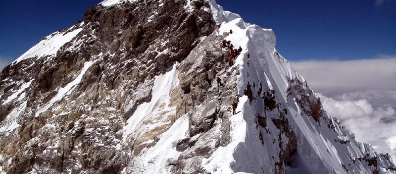 Έβερεστ: Ο διάσημος βράχος Hillary Step είναι πλέον παρελθόν (φωτό)